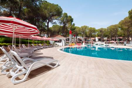 SELECTUM LUXURY RESORT Pools & Beach